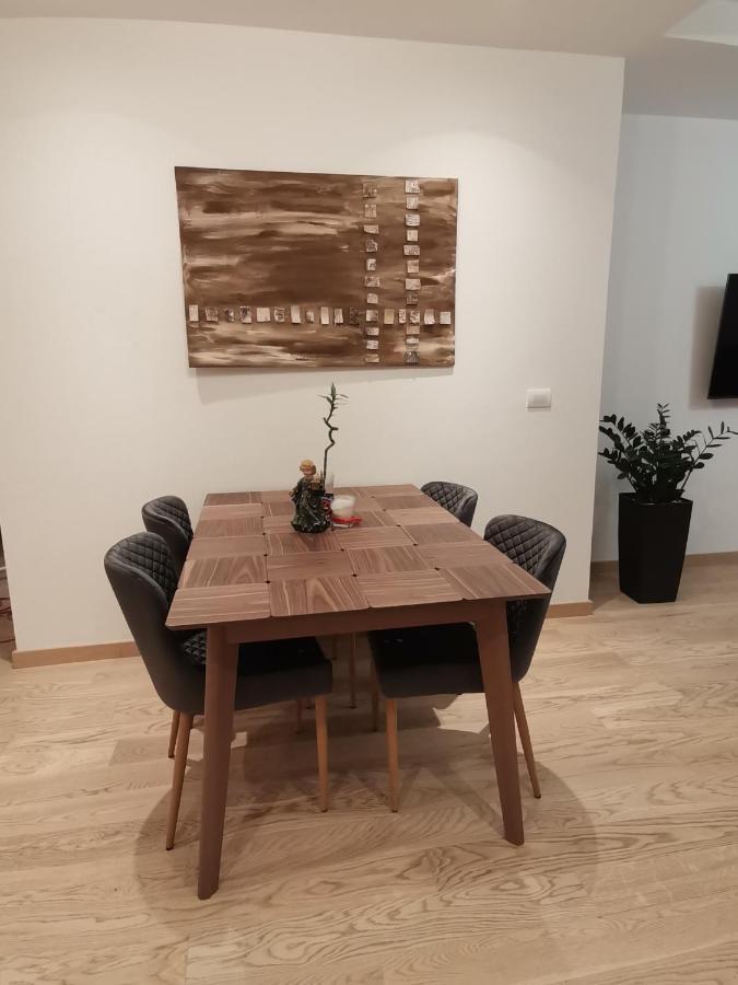 Apartamento Aurora BW Belgrado Exterior foto